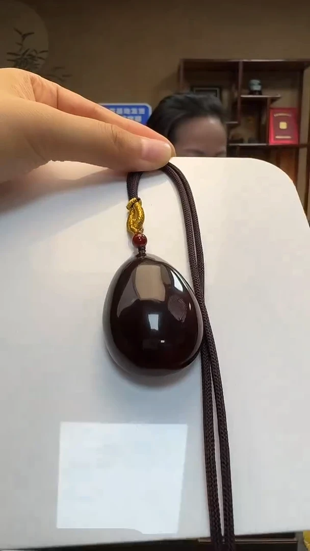 琥珀吊坠(不含链)未镶嵌天然保真蜜蜡水滴套装（送绳子）