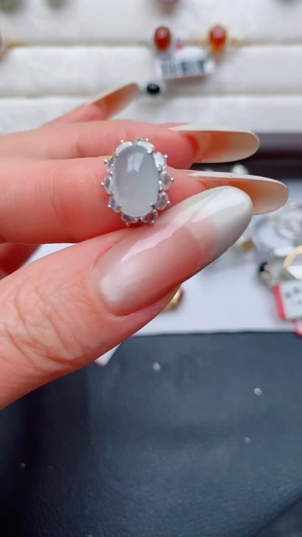 银S925镶嵌戒指翡翠...