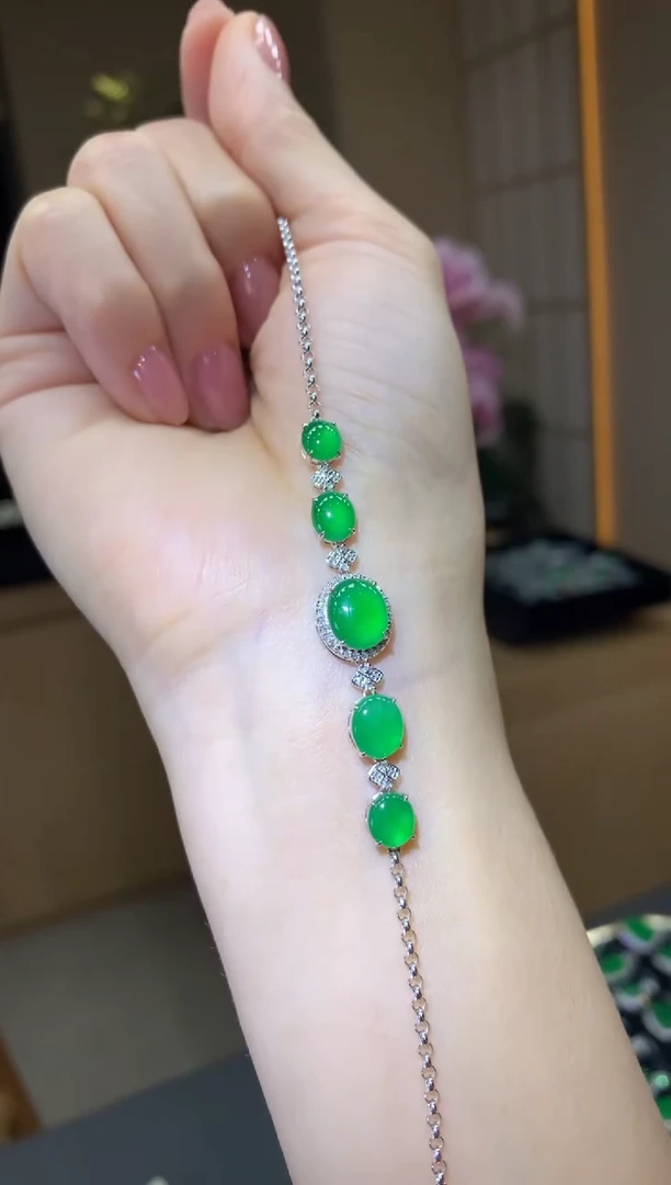 18K金镶嵌手链翡翠不退不换