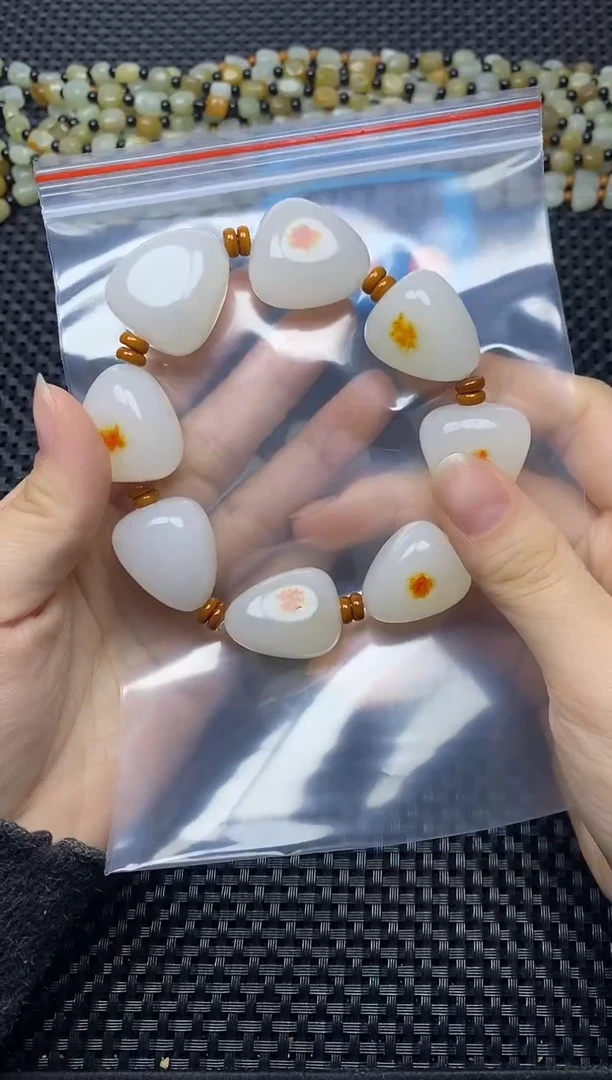 未镶嵌手链和田玉岁*手串