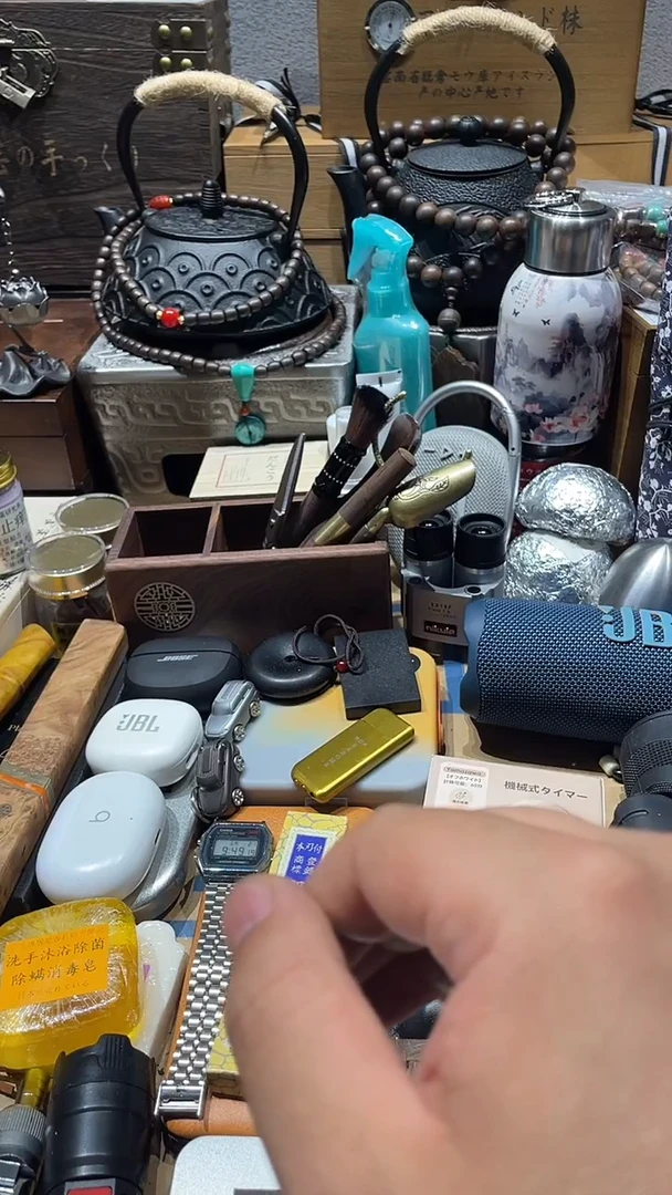 瓷片闪购商品 如图所示