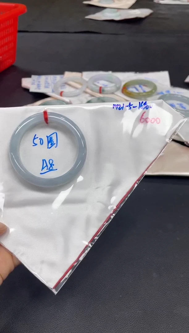 未镶嵌手镯翡翠翡翠手镯