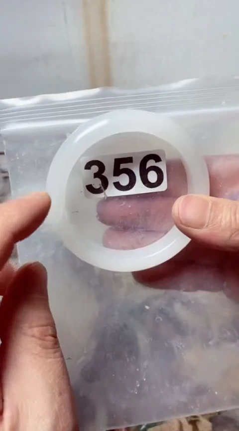 【闪购商品】石英质玉手镯未镶嵌57+356福利款有包容介意勿拍