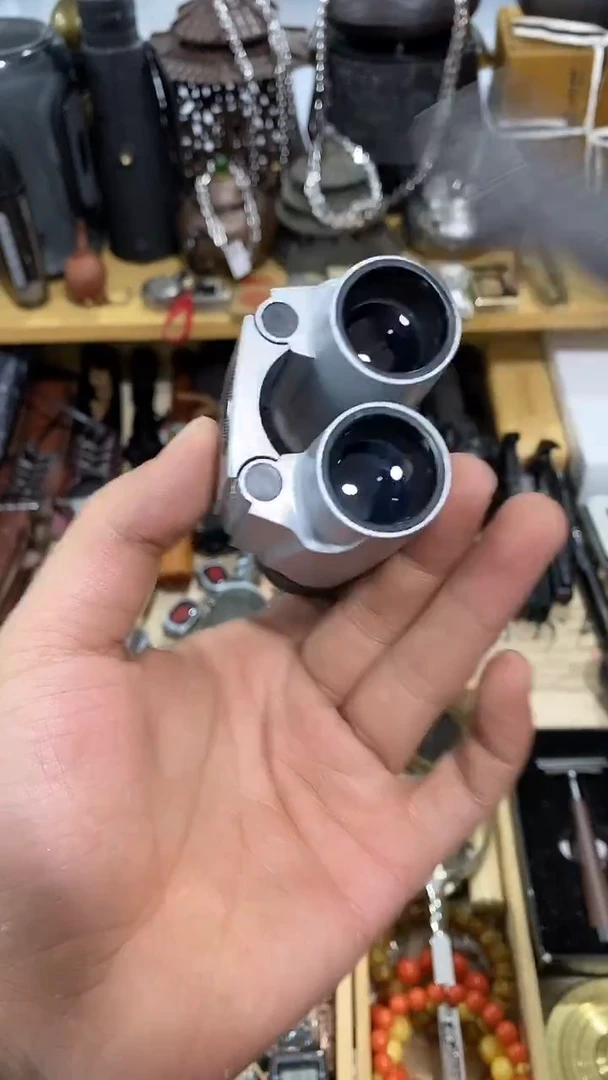 瓷片闪购商品  如图所示