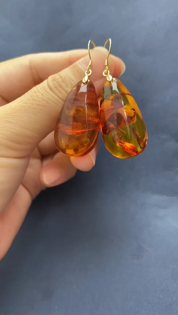 裸石琥珀未镶嵌耳坠