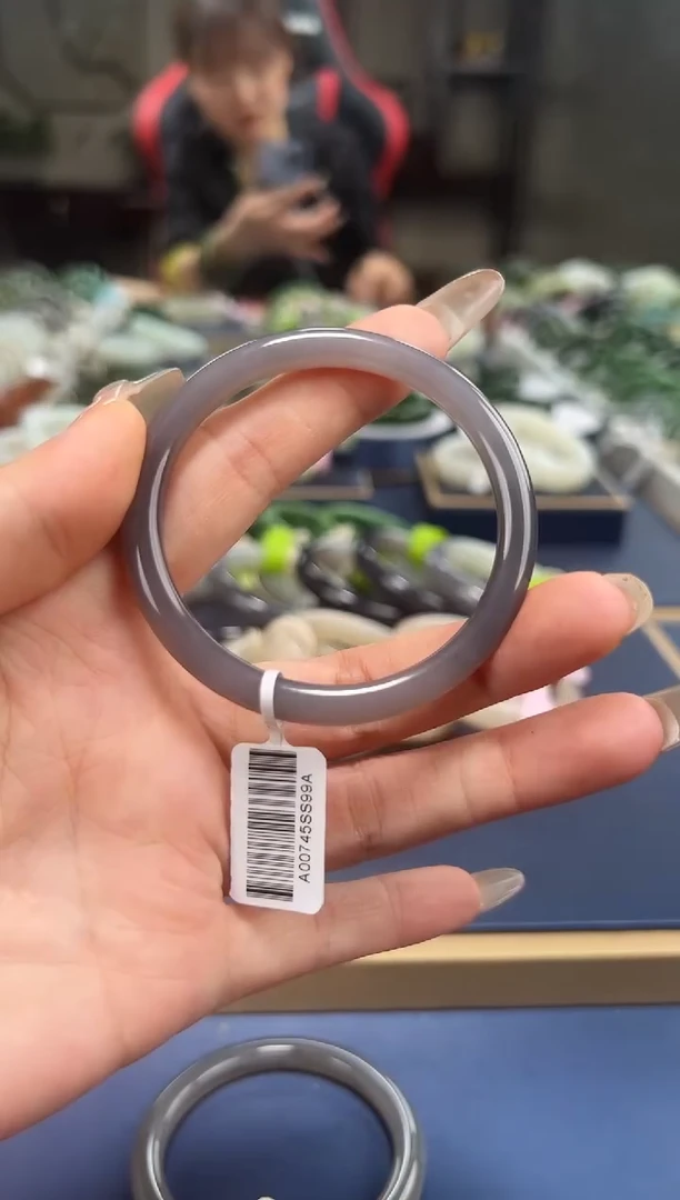 和田玉手镯未镶嵌A0074-53