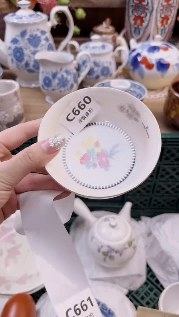 瓷片四**情       660