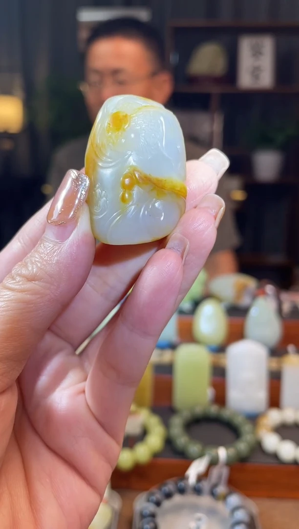 和田玉未镶嵌吊坠(不含链)吊坠