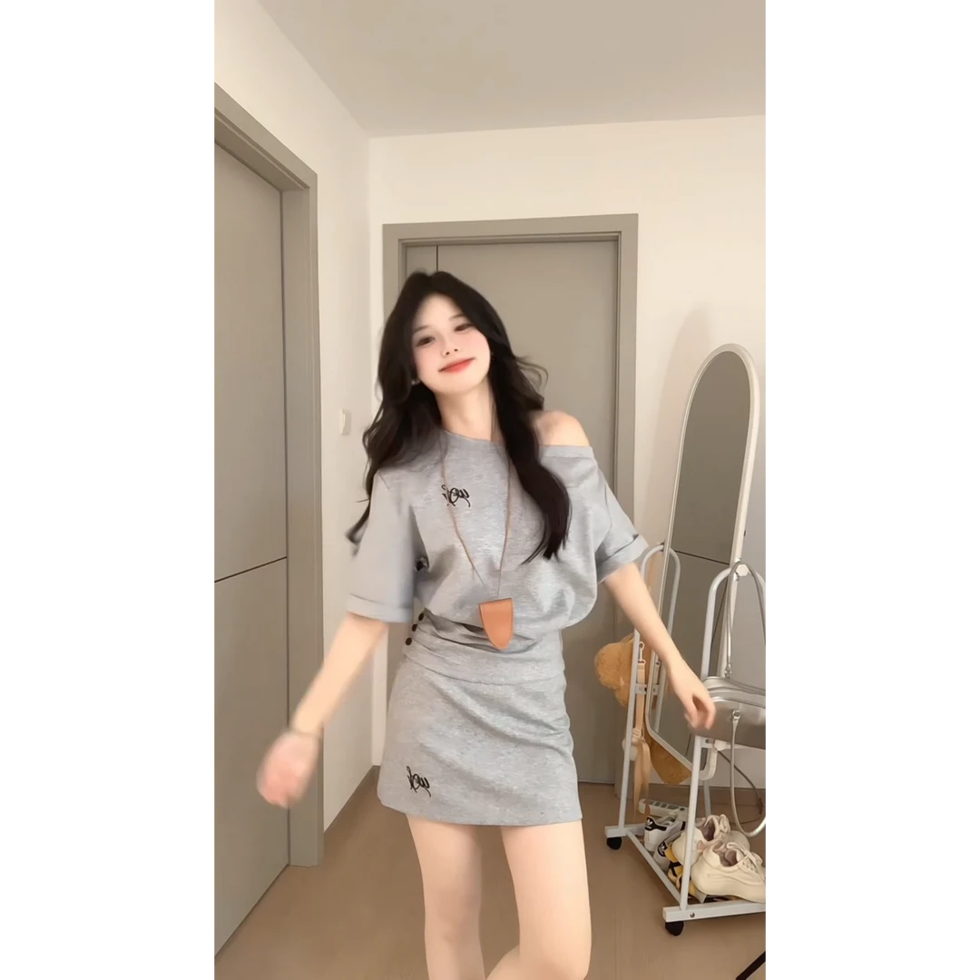 慵懒风休闲运动套装女时尚短款斜肩短袖短裙小个子两件套