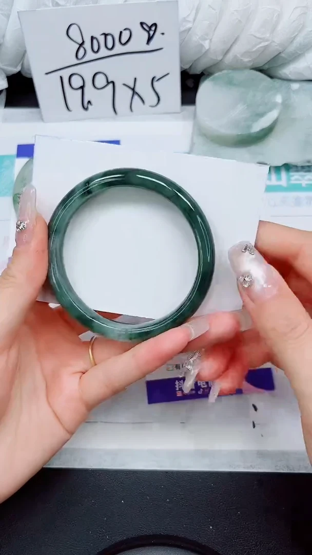 【闪购商品】石英质玉手镯未镶嵌A57-56`57`