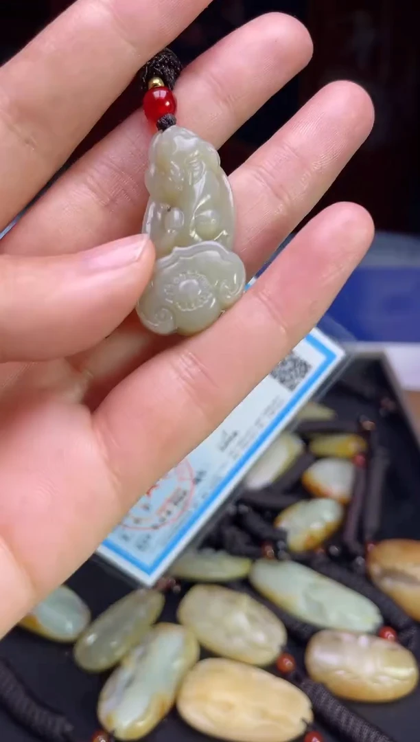 颈饰未镶嵌和田玉123
