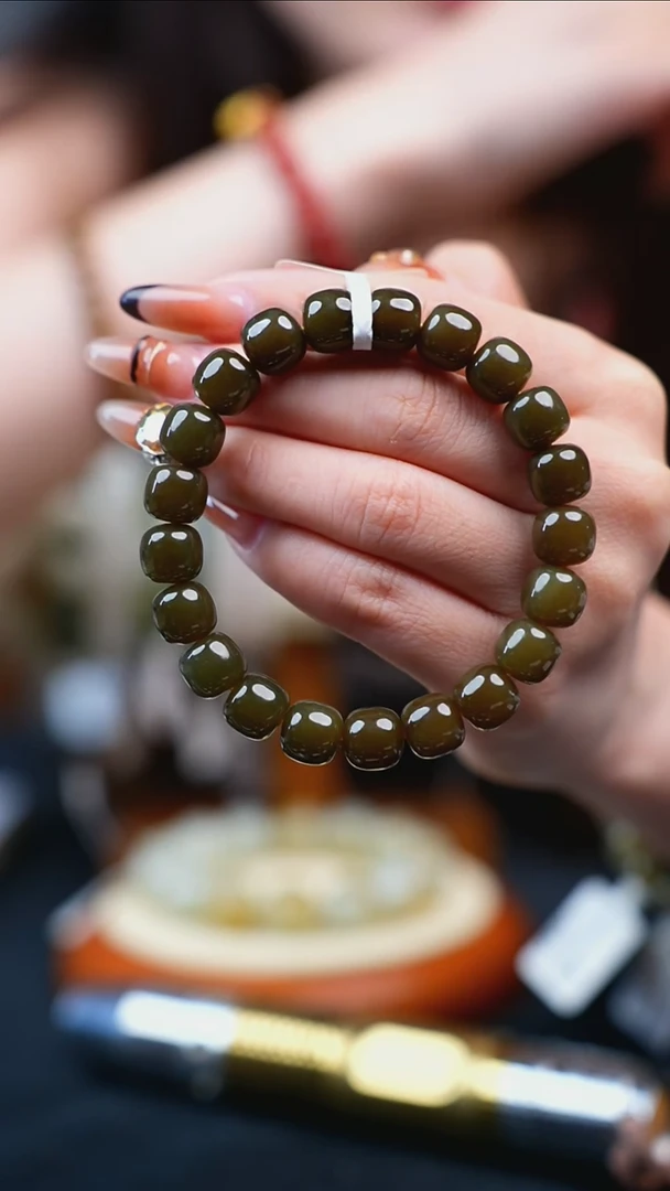 颈饰未镶嵌和田玉拍一发一 所见即所得