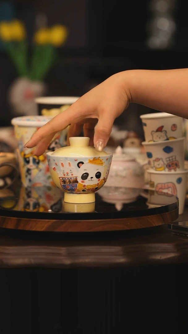 【闪购商品】摆件景德镇釉下彩绘设计师款陶瓷