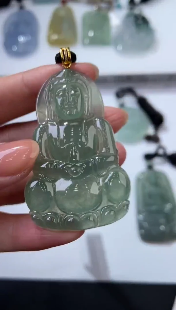 18K金镶嵌挂件翡翠372394   多人