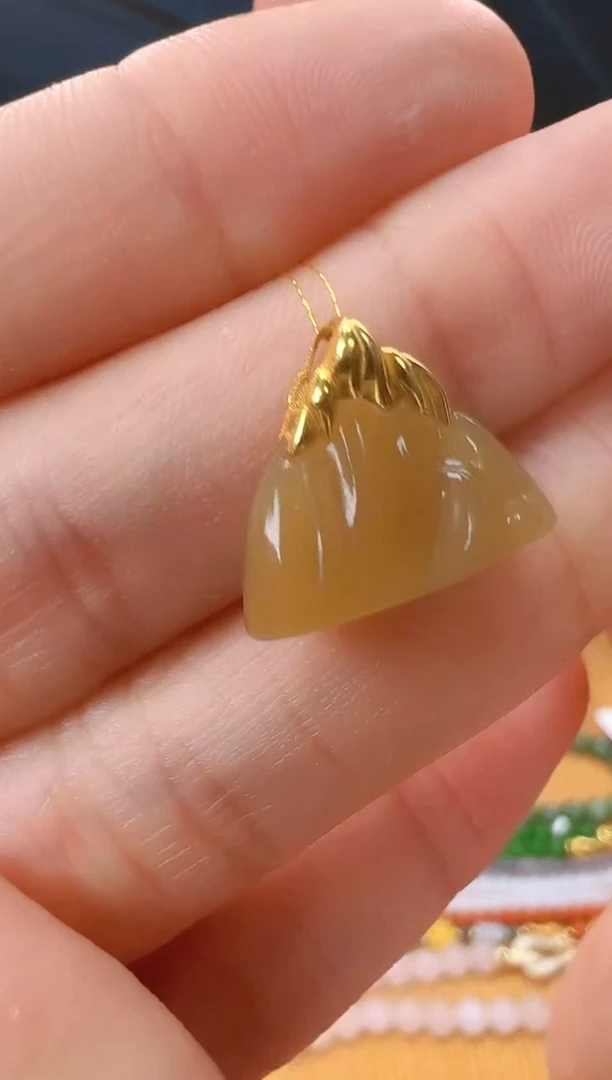 颈饰18K金镶嵌和田玉多样性拍一发一cg