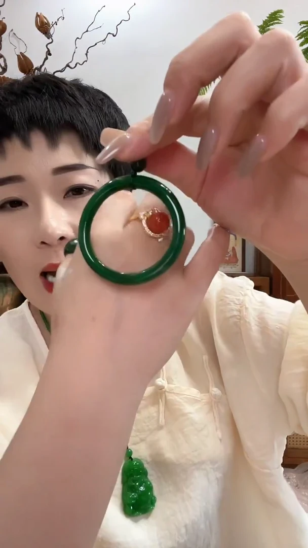 翡翠合金吊坠(赠链)838