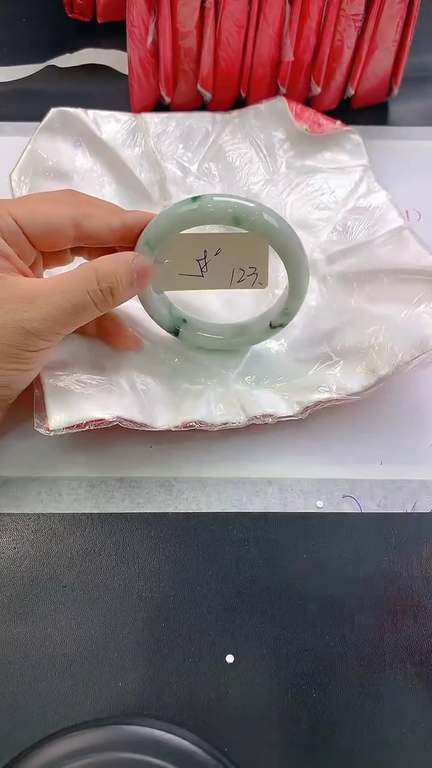 未镶嵌手镯翡翠123