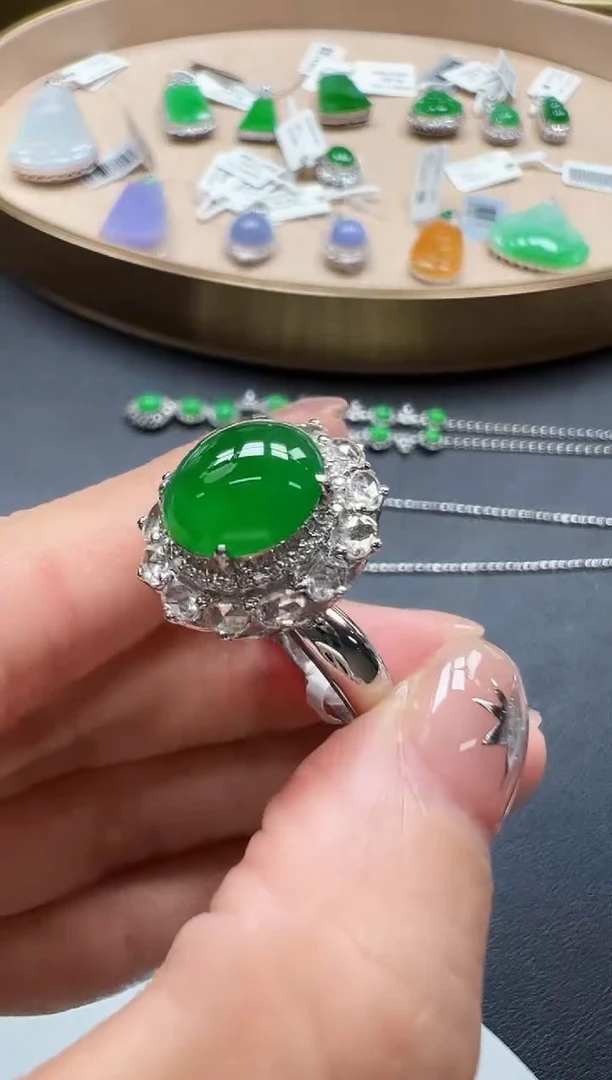 18K金镶嵌戒指翡翠KYYC0910-088