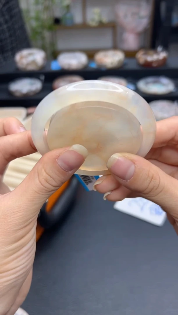 【闪购商品】石英质玉手镯未镶嵌A178(54圈赠送镯心)