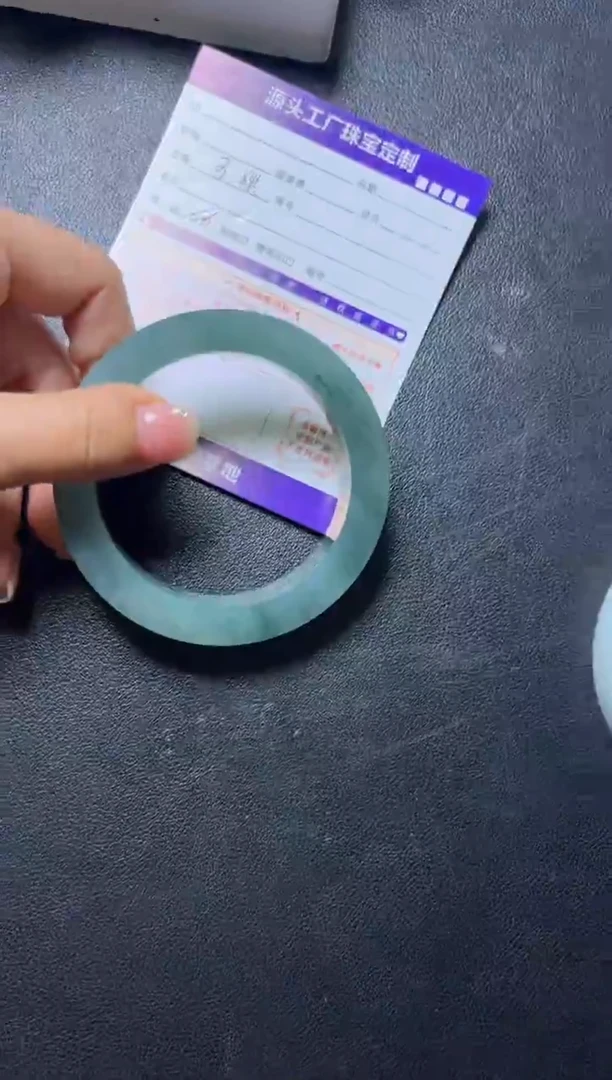 未镶嵌手镯定制翡翠寒****q定制产品不退不换