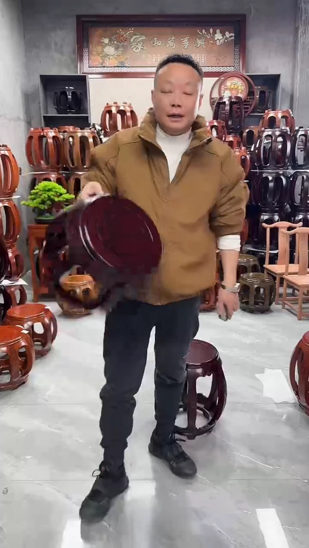 【闪购商品】花梨木类坐具酸枝色小号雕花鼓凳一对