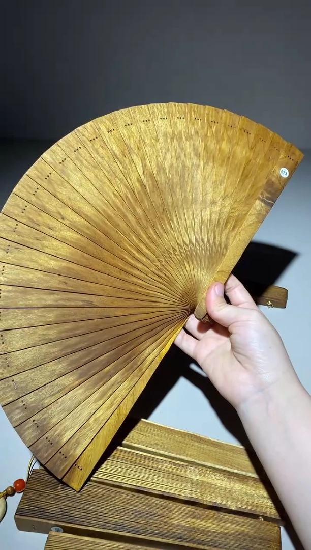 金丝楠春**明21cm金丝楠木小叶桢楠扇673