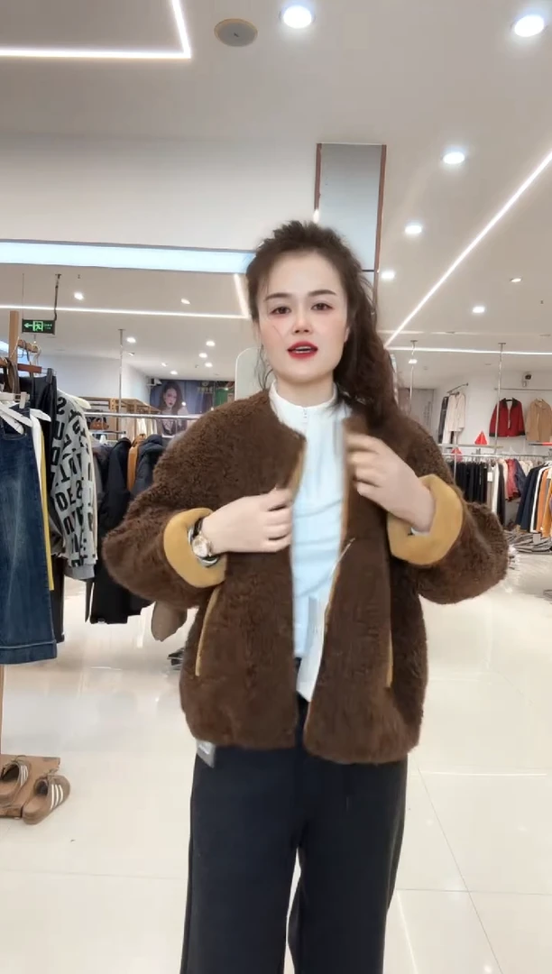 皮毛一体时尚大牌外套