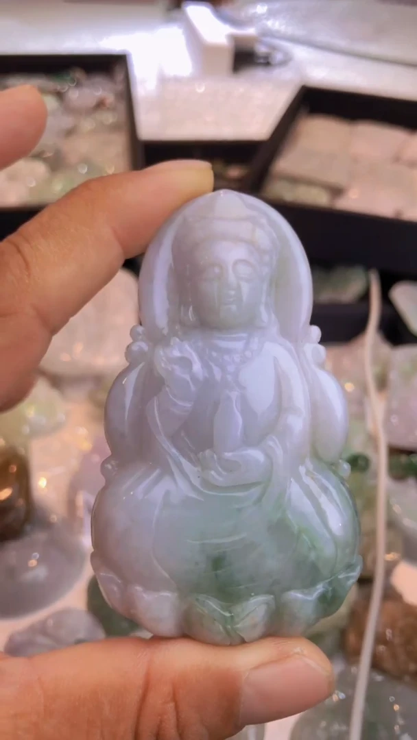 翡翠未镶嵌吊坠(不含链)开**乐观音