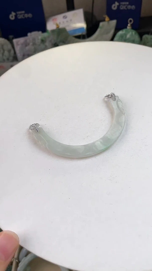 未镶嵌手链翡翠手工定制默认微瑕主播介绍为准