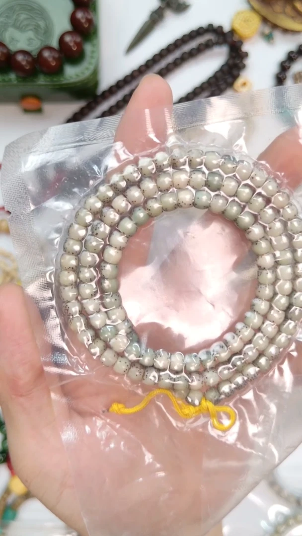 吊坠星月菩提糯冰玉化料正月半壁留白6*5mm