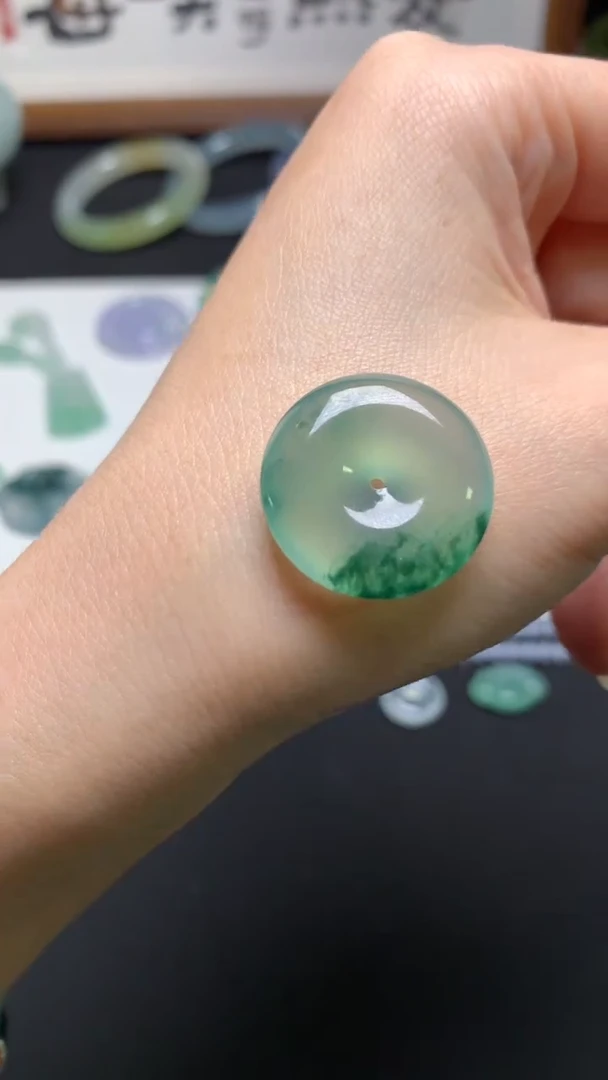 未镶嵌定制翡翠用****2 0282390508