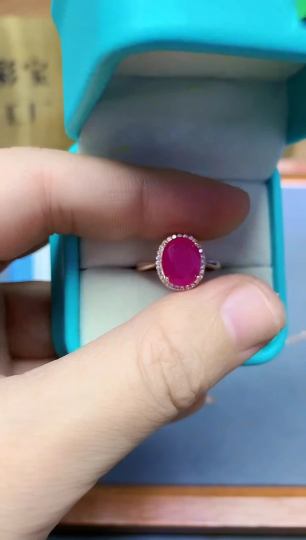 【闪购商品】红宝石戒指银S925镶嵌........