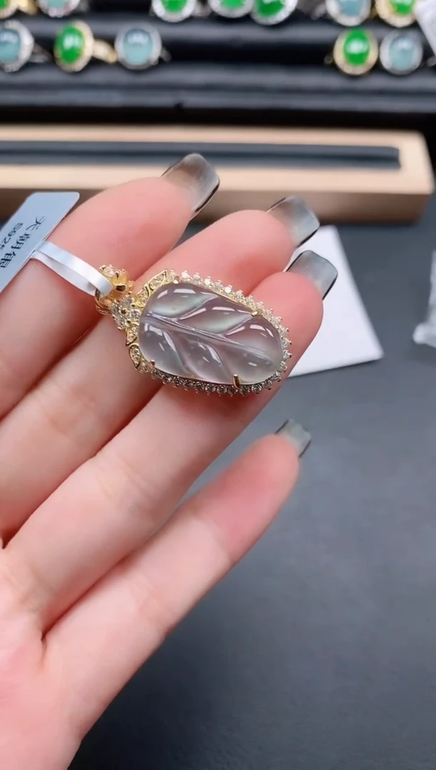 翡翠戒指银S925镶嵌111111