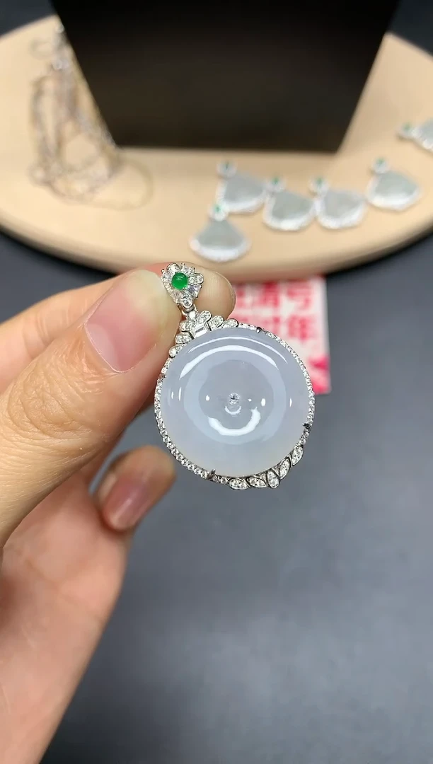 【闪购商品】翡翠吊坠(不含链)银S925镶嵌平安扣【多样性发其一】