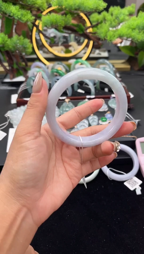 未镶嵌手镯翡翠手镯