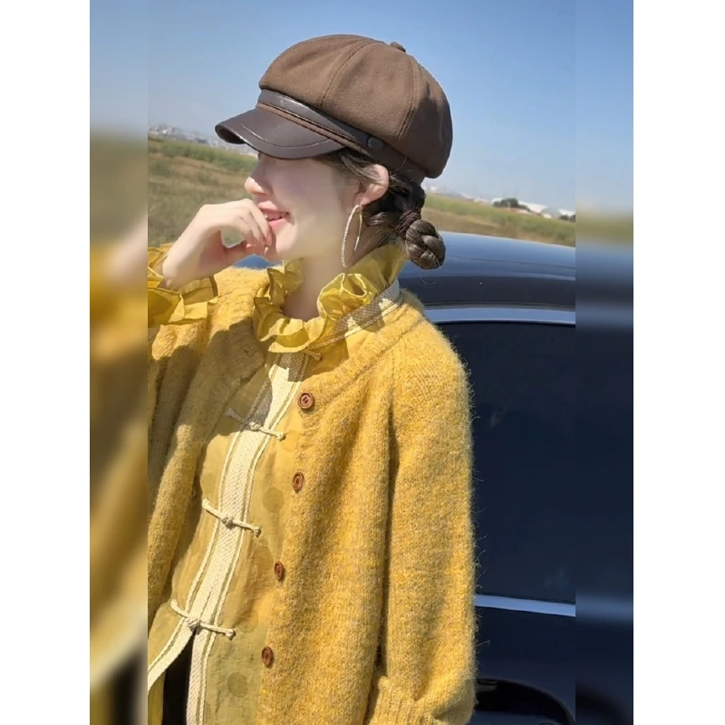 早秋流行穿搭慵懒风韩系氛围感莫兰迪色系黄色长袖女士针织衫上衣