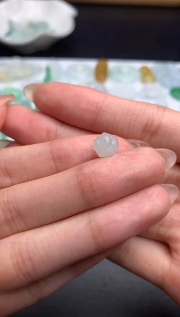 【闪购商品】定制翡翠未镶嵌毛货