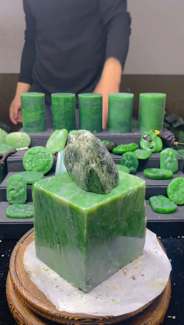 未镶嵌和田玉珠宝半成品1