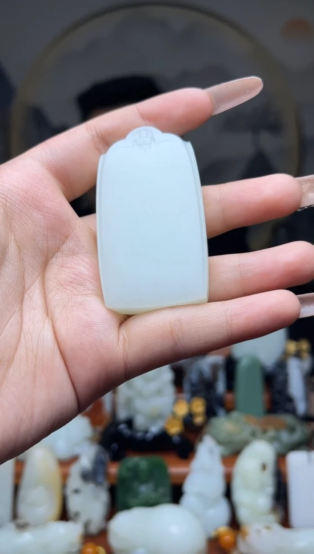 【闪购商品】和田玉吊坠未镶嵌102