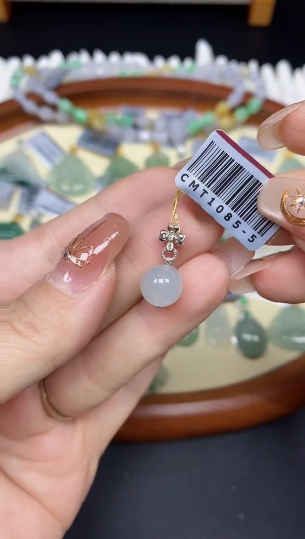 吊坠(不含链)18K金镶嵌翡翠单珠18K金扣镶嵌@@CMT1085-5