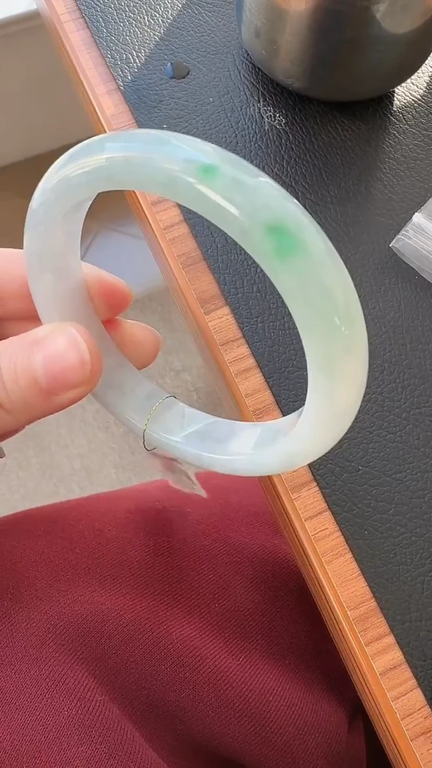 未镶嵌手镯翡翠荣倩