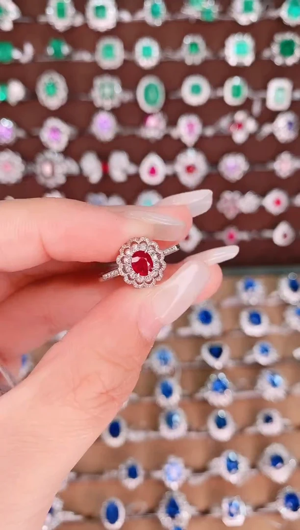 【闪购商品】红宝石18K金戒指18K金镶嵌.