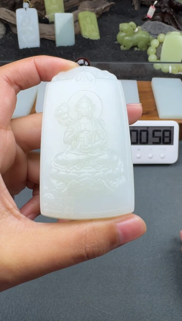 颈饰未镶嵌和田玉1