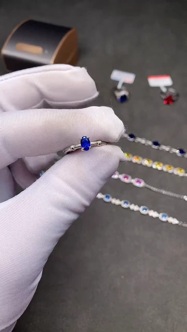 【闪购商品】蓝宝石戒指银S925镶嵌.........