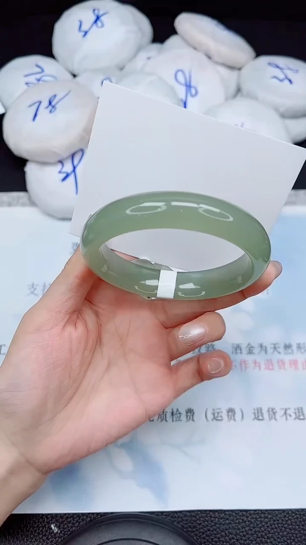 未镶嵌手镯石英质玉68-61.4