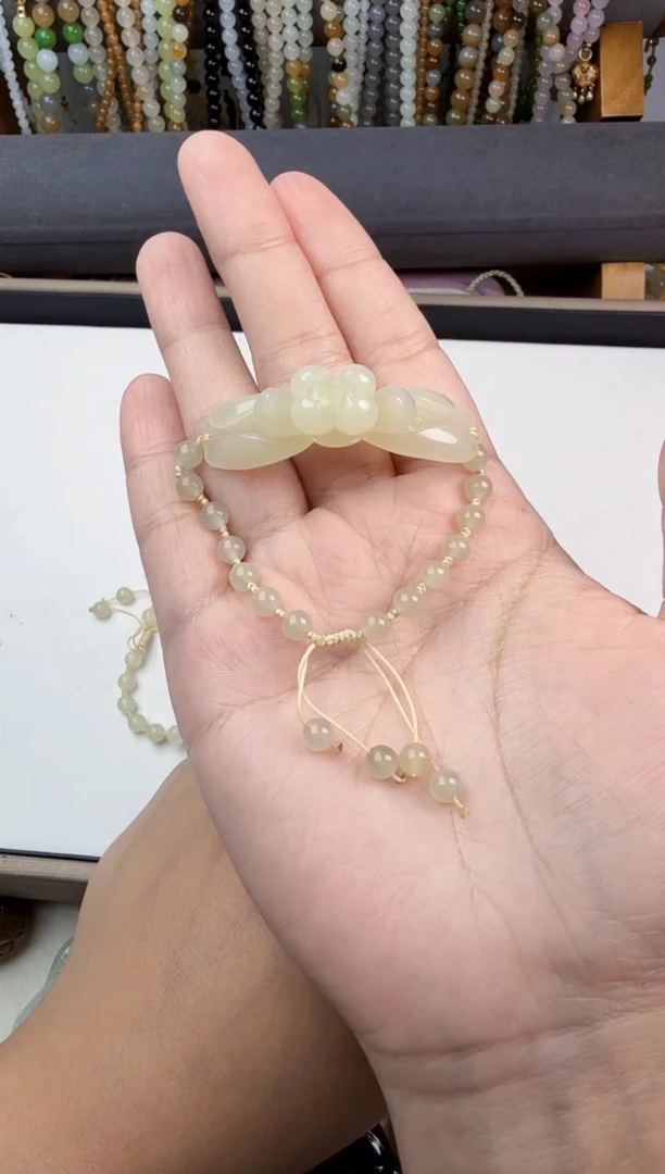 未镶嵌手链和田玉亲**贝莲花手牌