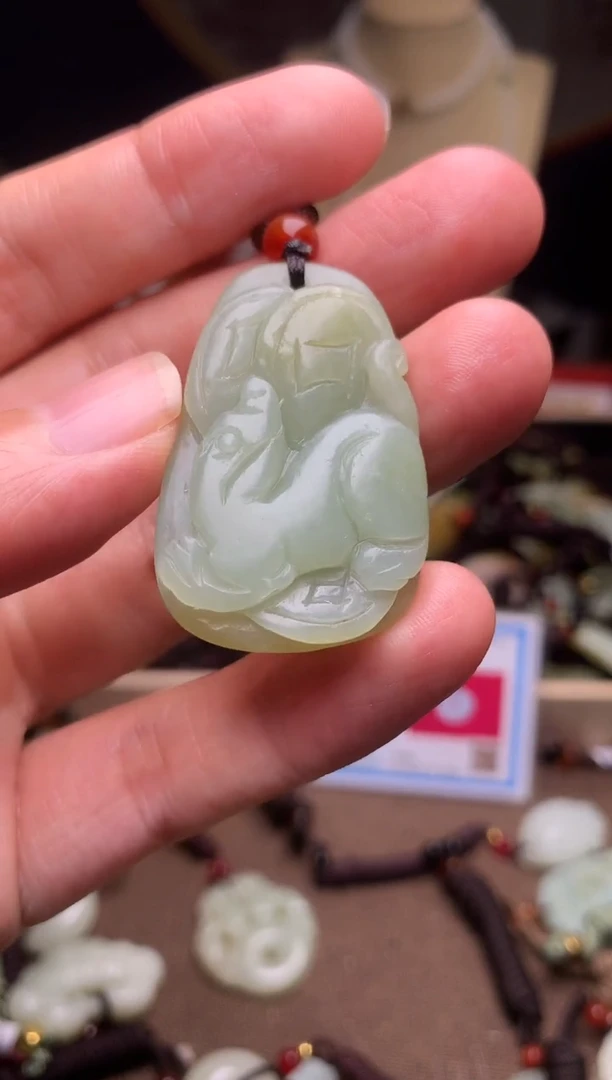 颈饰未镶嵌和田玉新疆料青海料清水和田玉吊坠