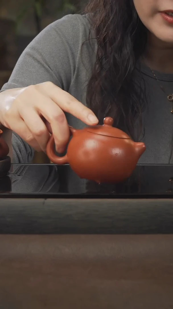 茶壶紫砂西施，朱泥，180cc