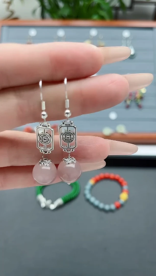 【闪购商品】石英质玉耳饰银S925镶嵌301