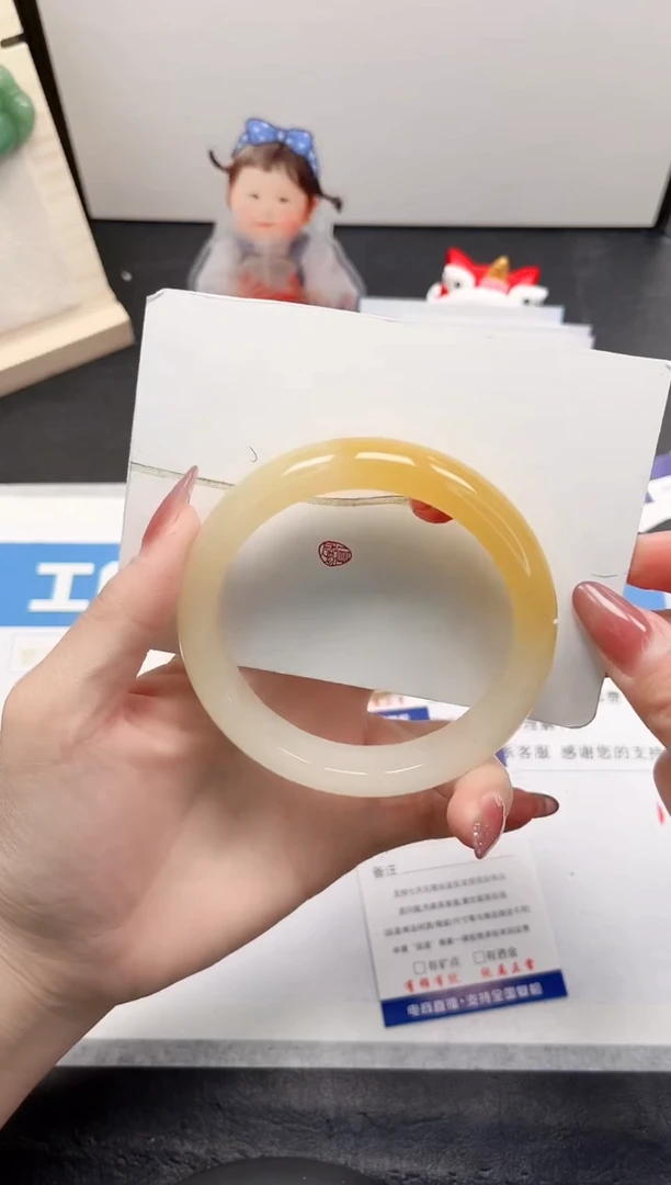 【闪购商品】石英质玉手镯未镶嵌305-65